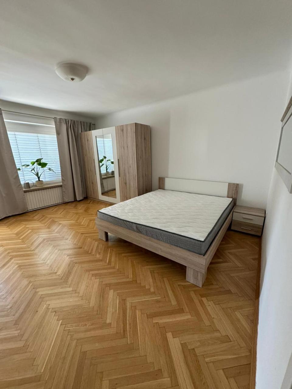 מריבור Maximo Apartments - Free Parking מראה חיצוני תמונה